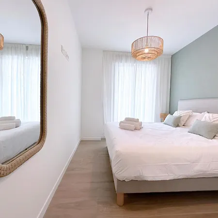 Breezy Bahia By Ginkgo Modern 3br Retreat With Pool Marbella